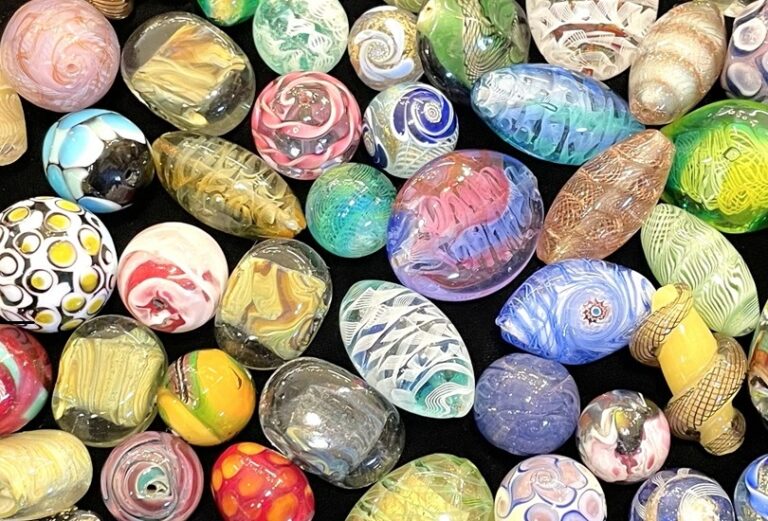 Venetian glass beads handcrafted by Maurizio Lotter