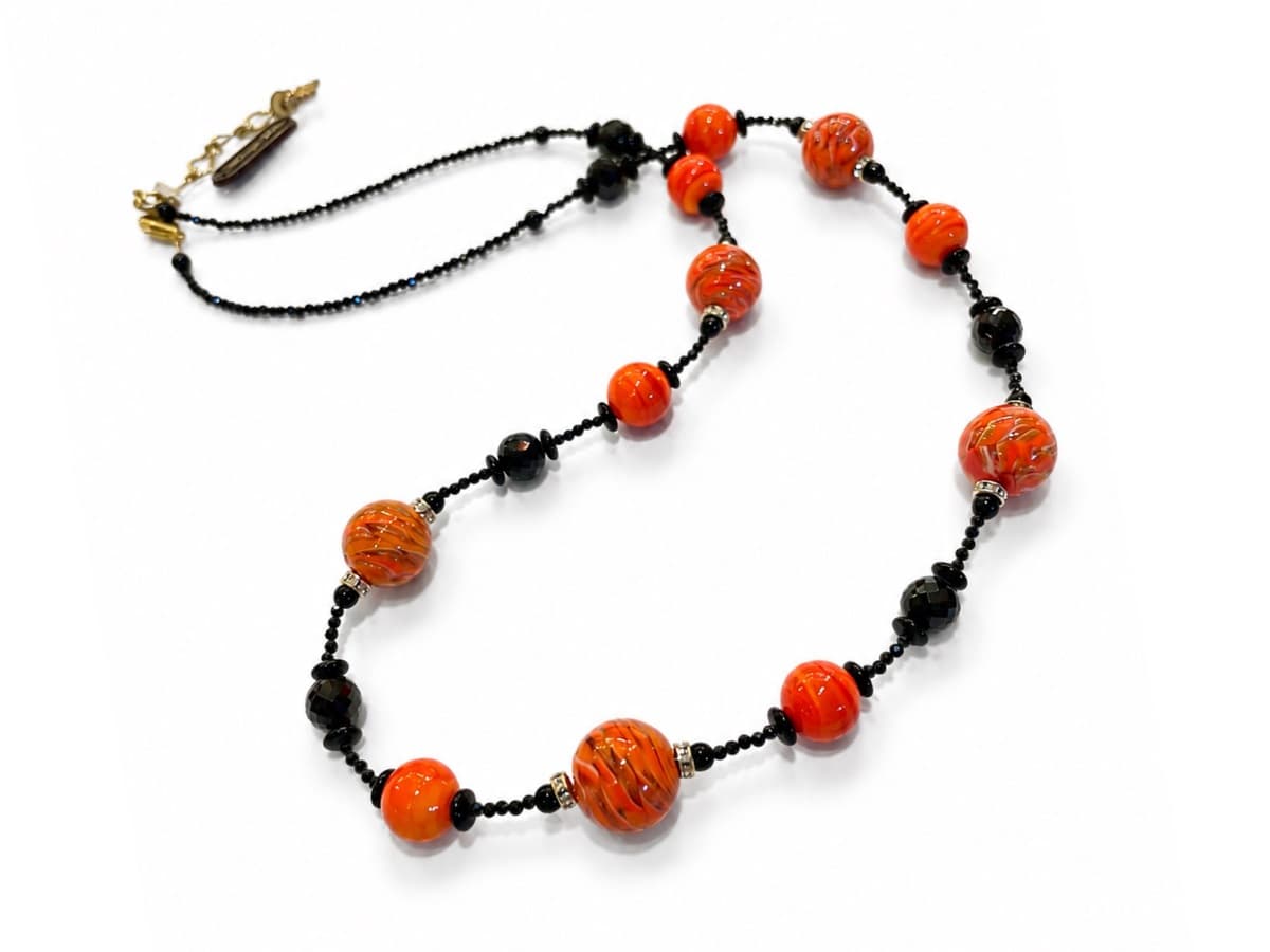Venetian glass bead necklace handcrafted by Maurizio Lotter 05