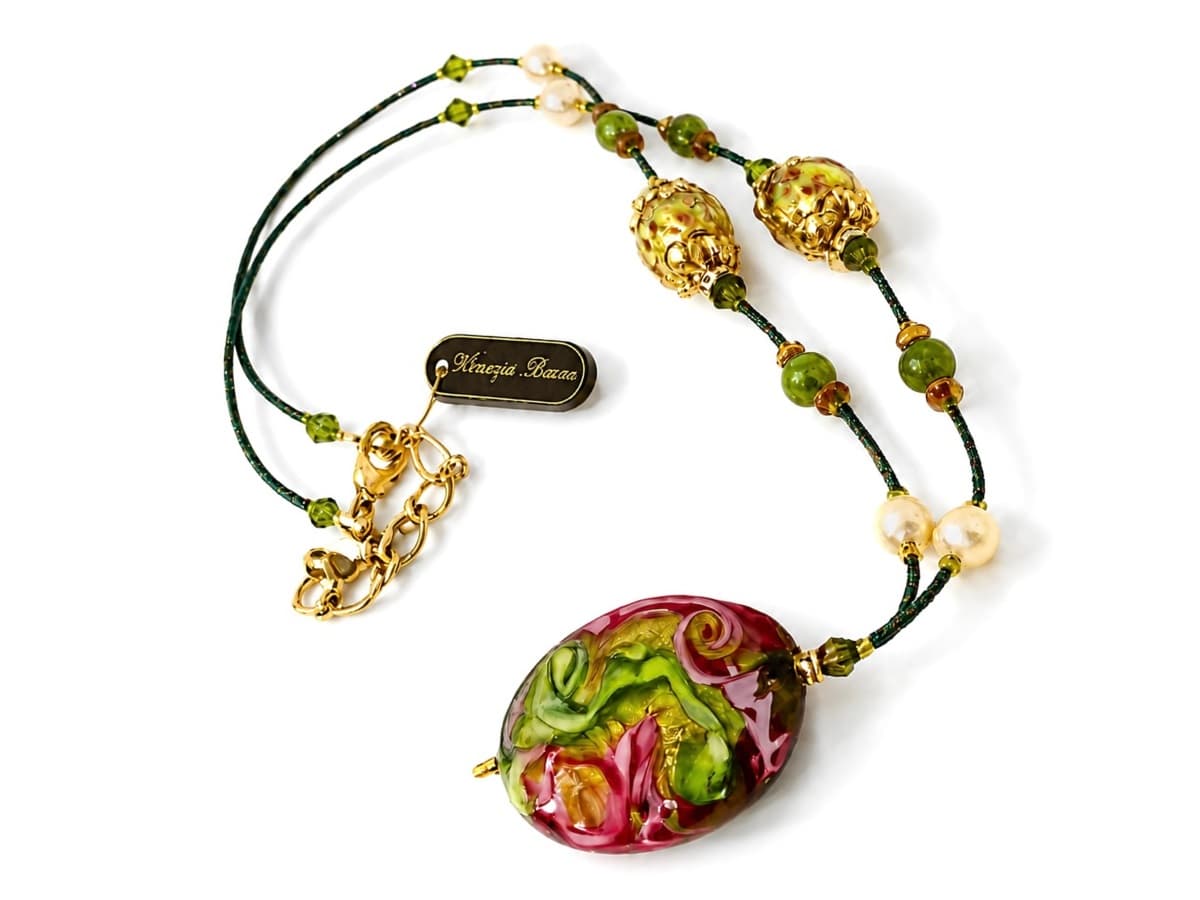 Venetian glass bead necklace handcrafted by Maurizio Lotter 12