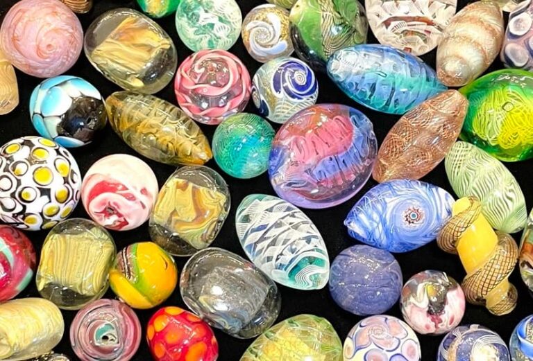 Venetian glass beads handcrafted by Maurizio Lotter